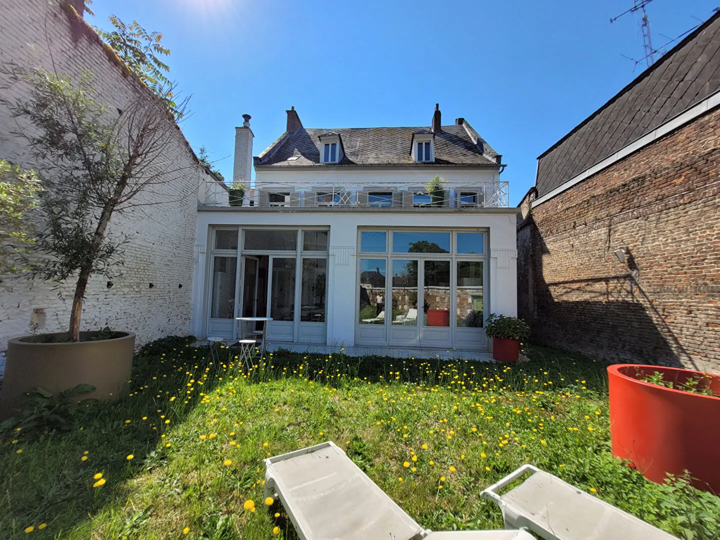 Photo 2 Maison 20 pièces 357m²