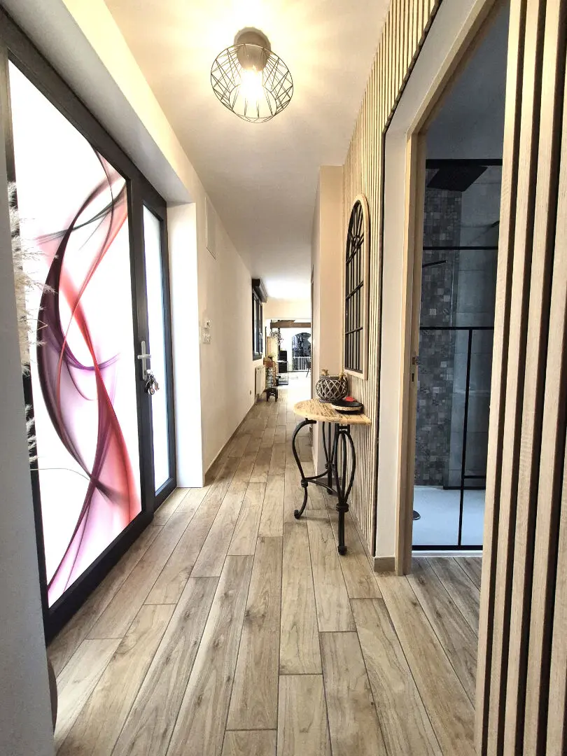 Photo 5 Maison 6 pièces 255m²