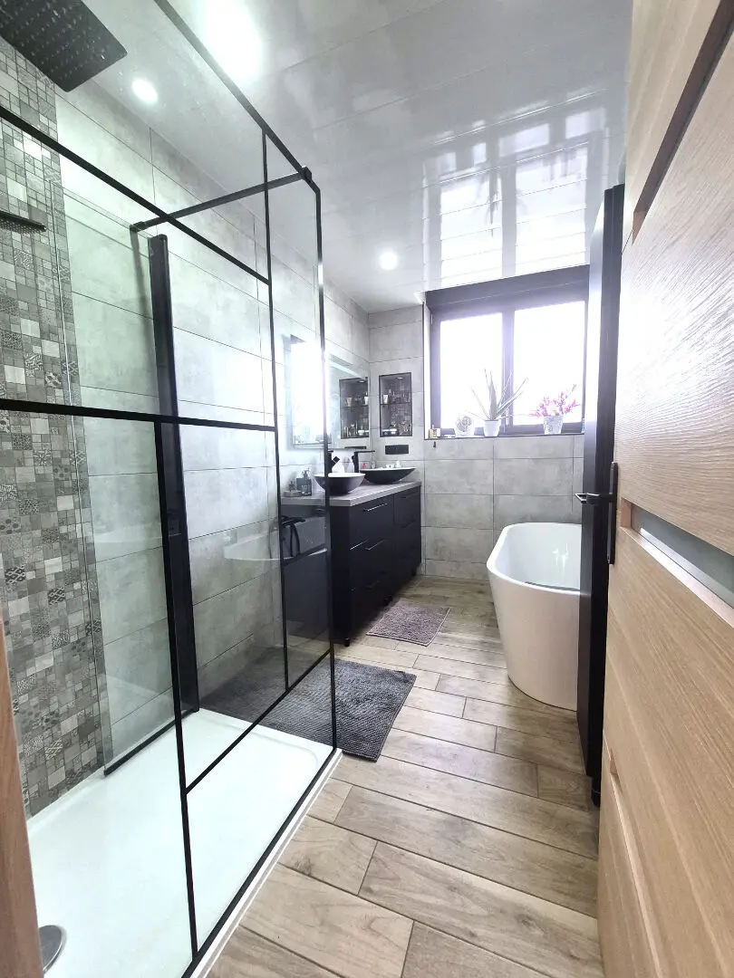 Photo 11 Maison 6 pièces 255m²