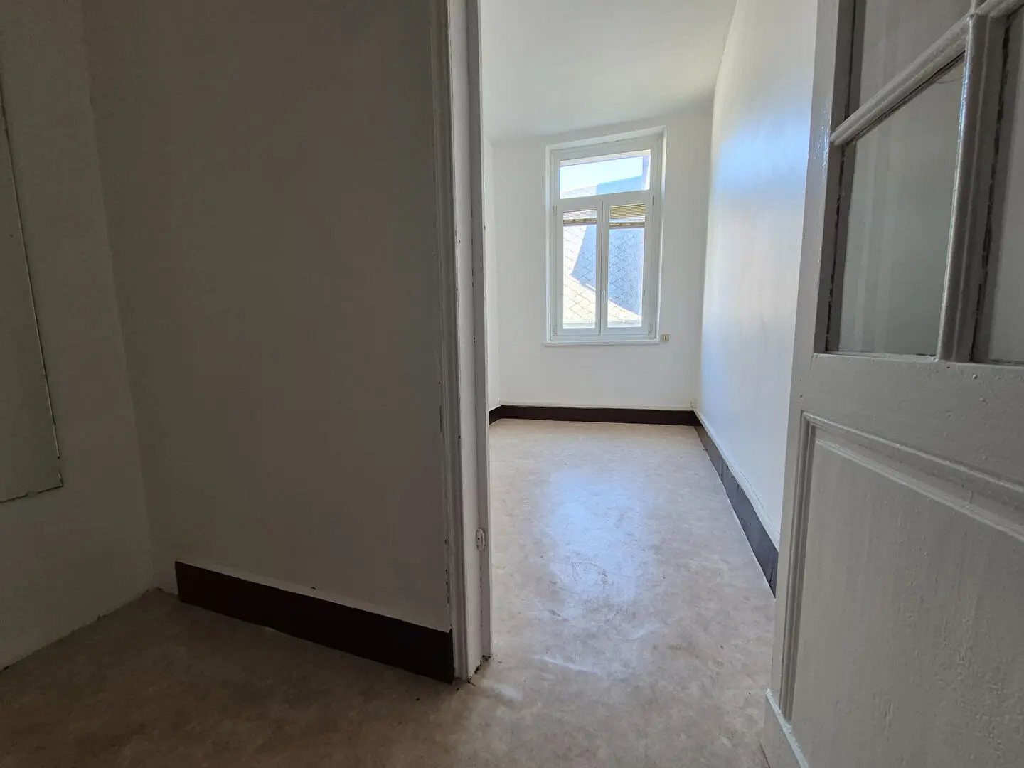 Photo 8 Immeuble 8 pièces 153m²