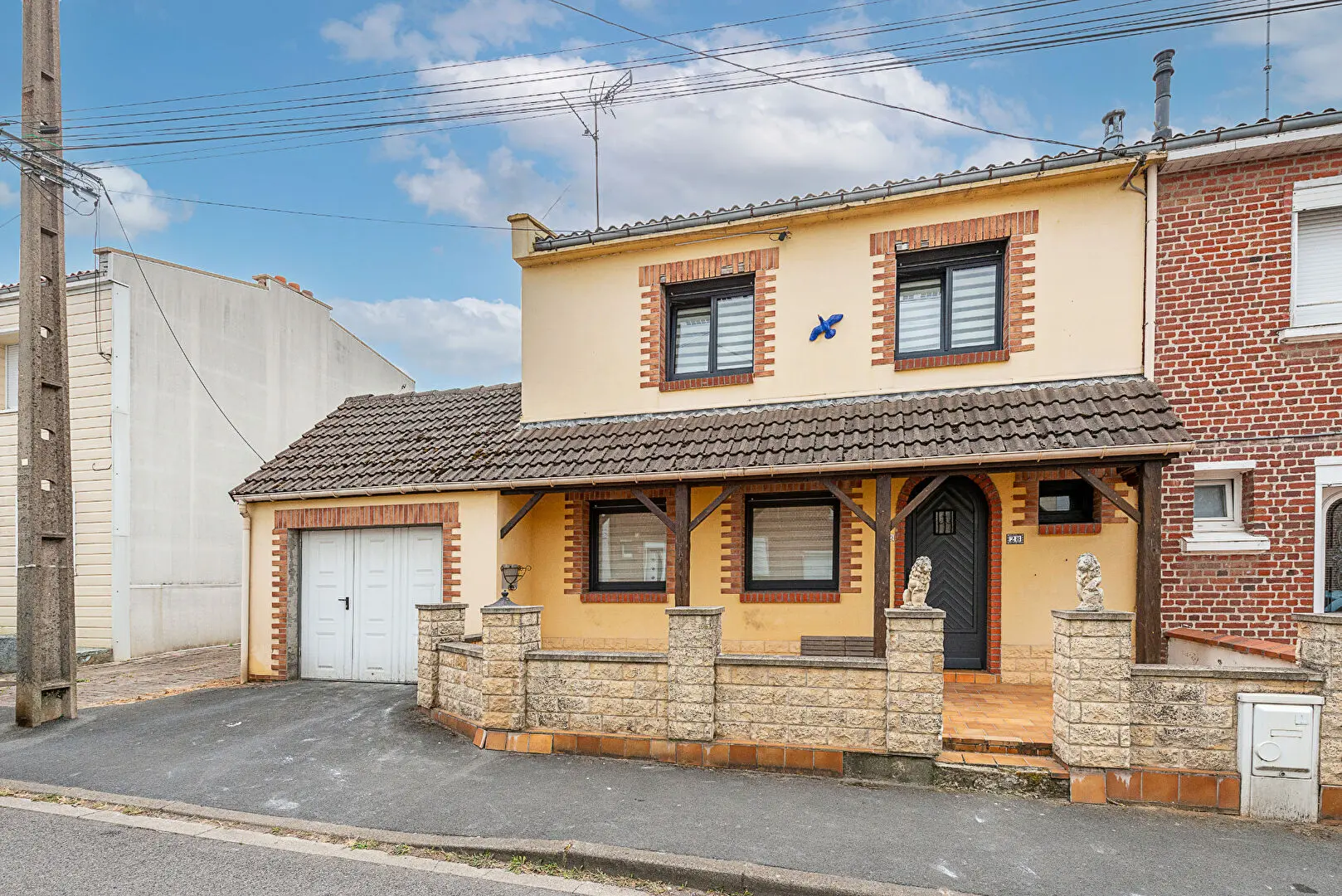 Photo 1 Maison 5 pièces 93m²
