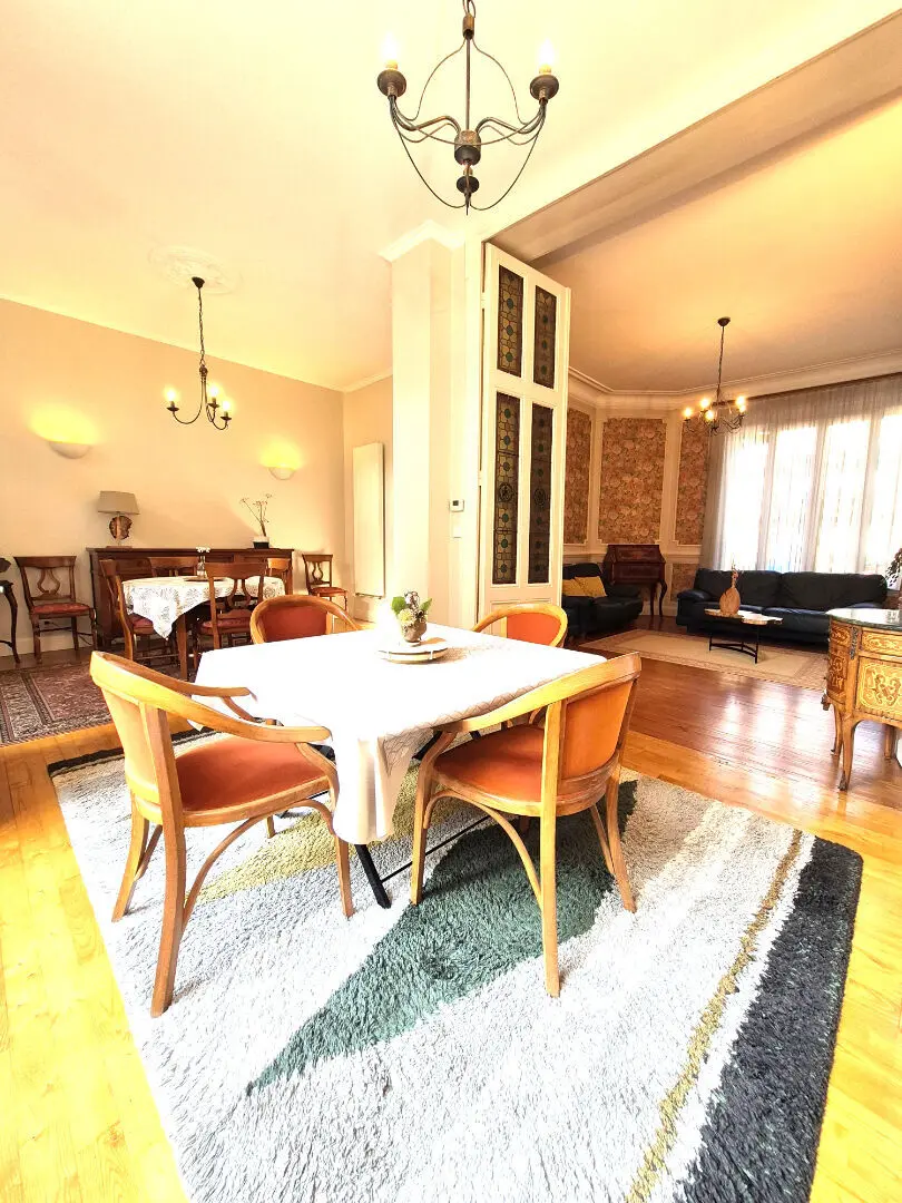 Photo 5 Maison 10 pièces 223m²