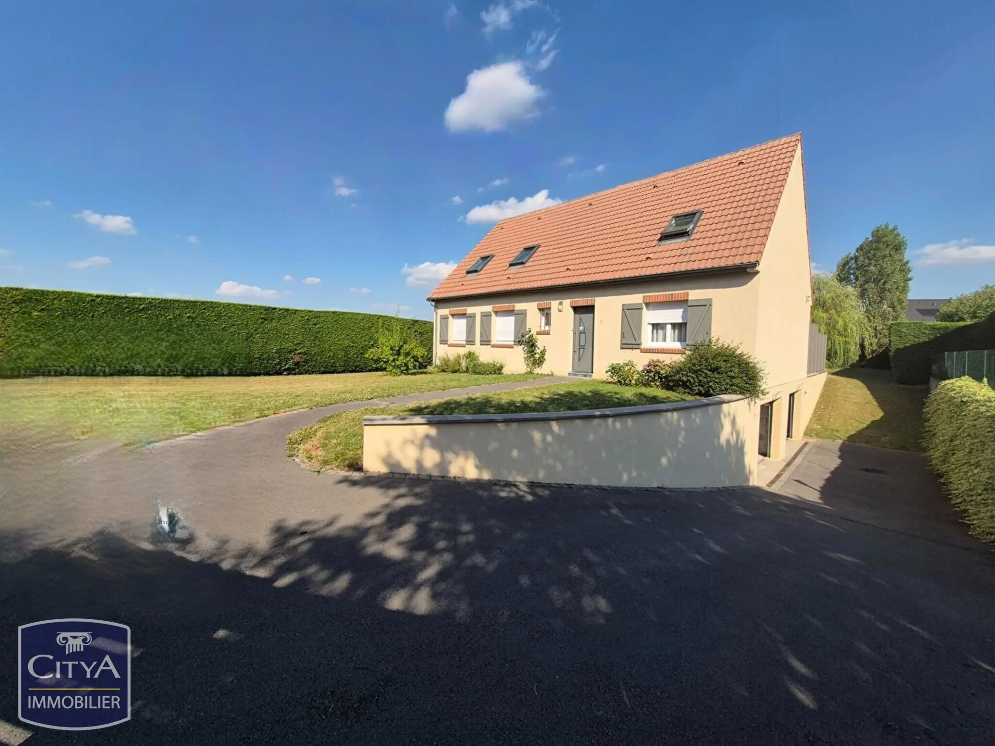 Photo 1 Maison 8 pièces 147.9m²