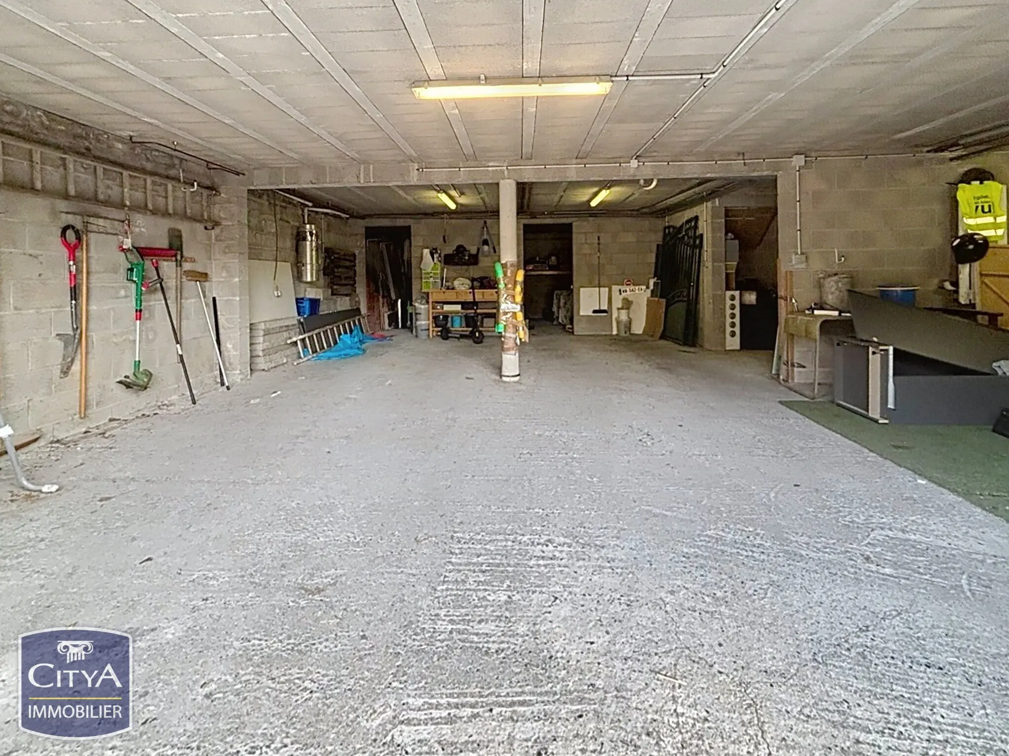 Photo 21 Maison 10 pièces 218m²