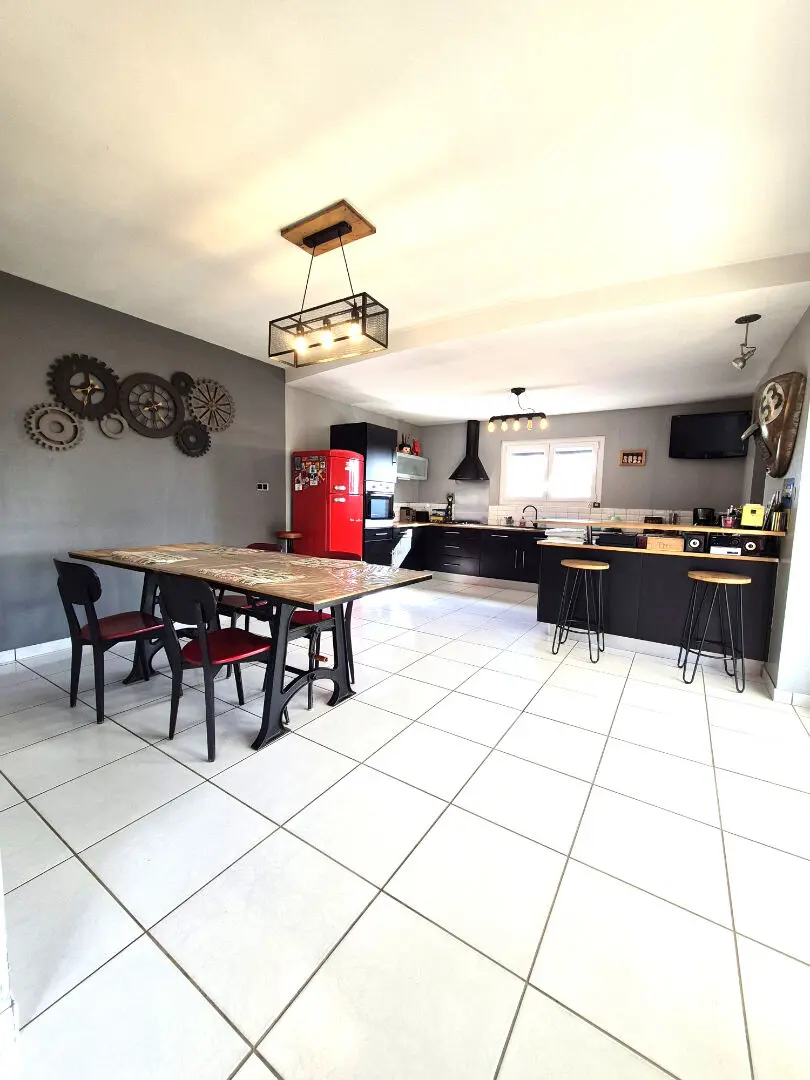 Photo 8 Maison 6 pièces 107m²