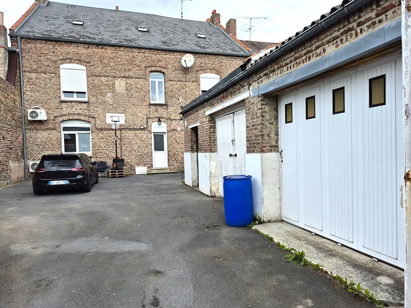 Photo 1 Immeuble 247m²