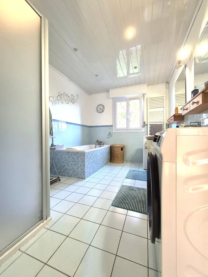 Photo 10 Maison 8 pièces 150m²