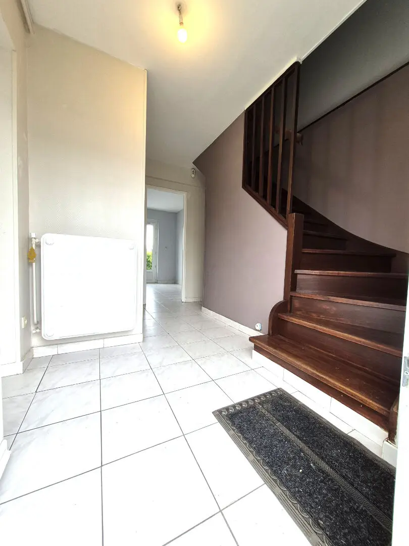 Photo 1 Maison 6 pièces 82m²