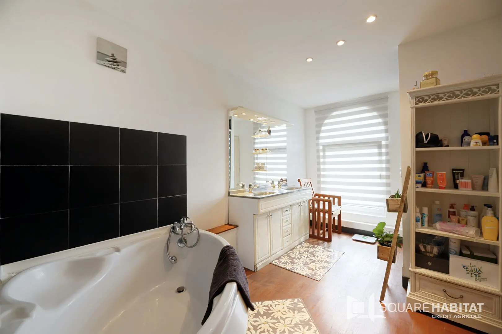 Photo 8 Immeuble 20 pièces 650m²