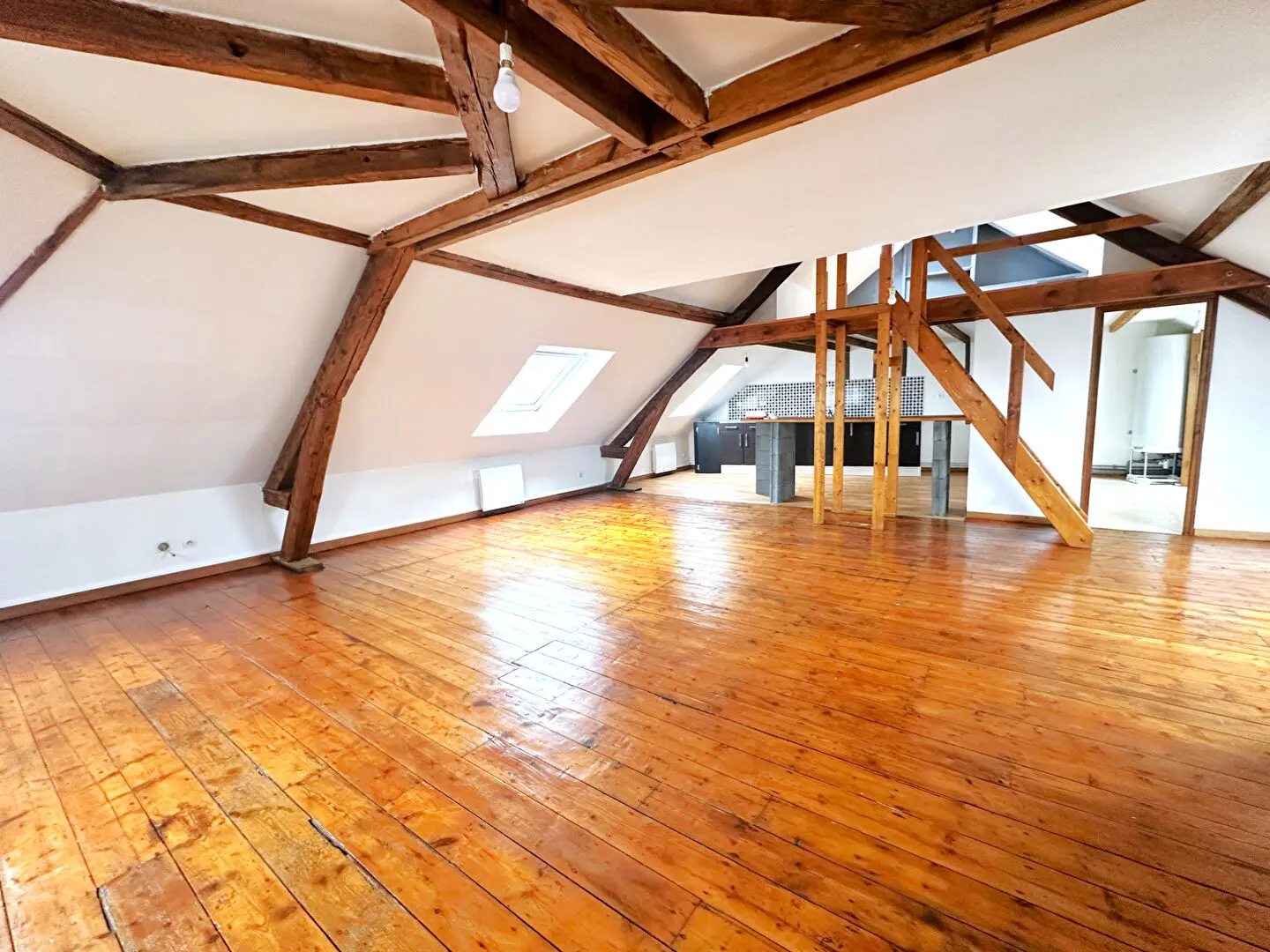 Photo 3 Immeuble 15 pièces 430m²
