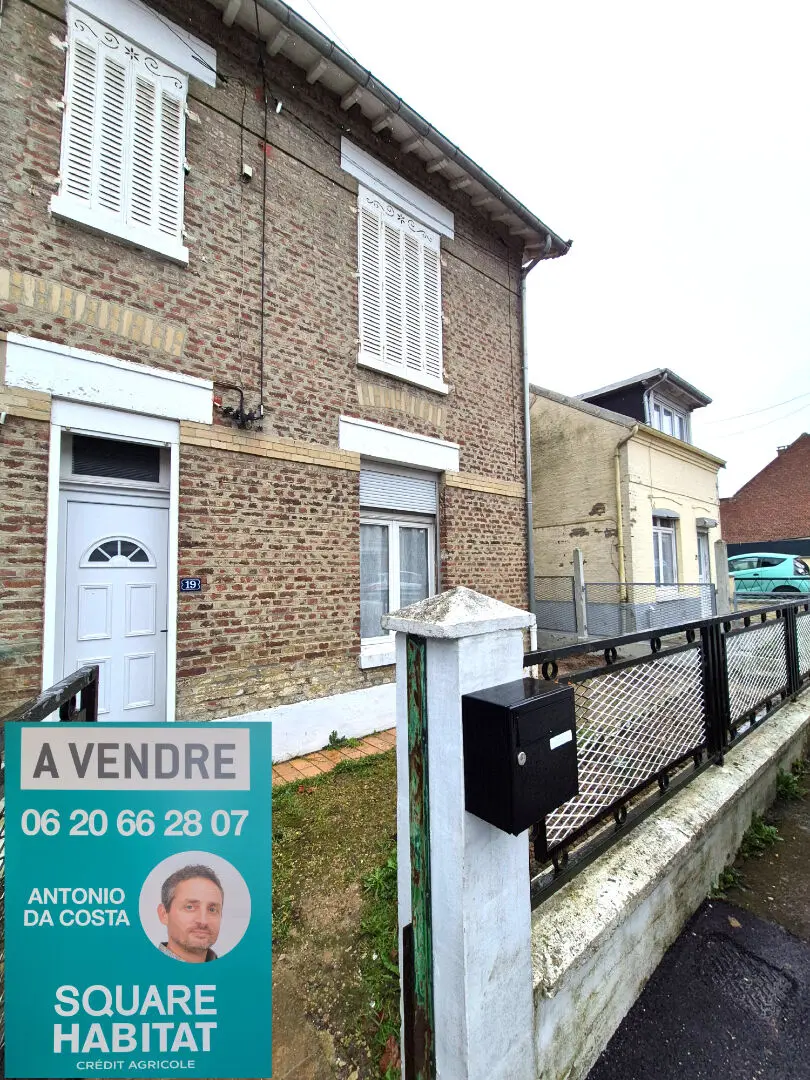 Photo 1 Maison 4 pièces 80m²