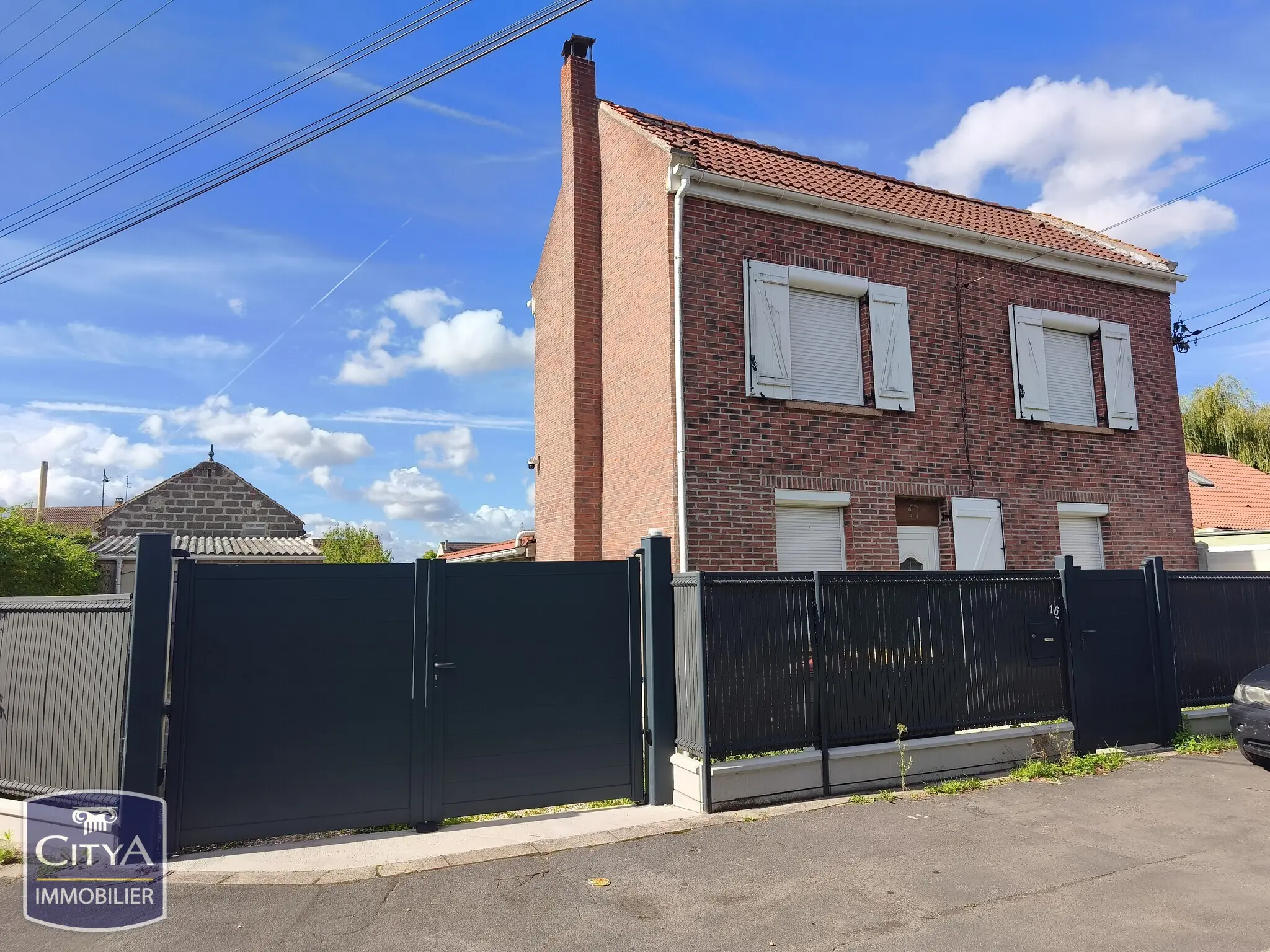 Photo 1 Maison 5 pièces 79m²