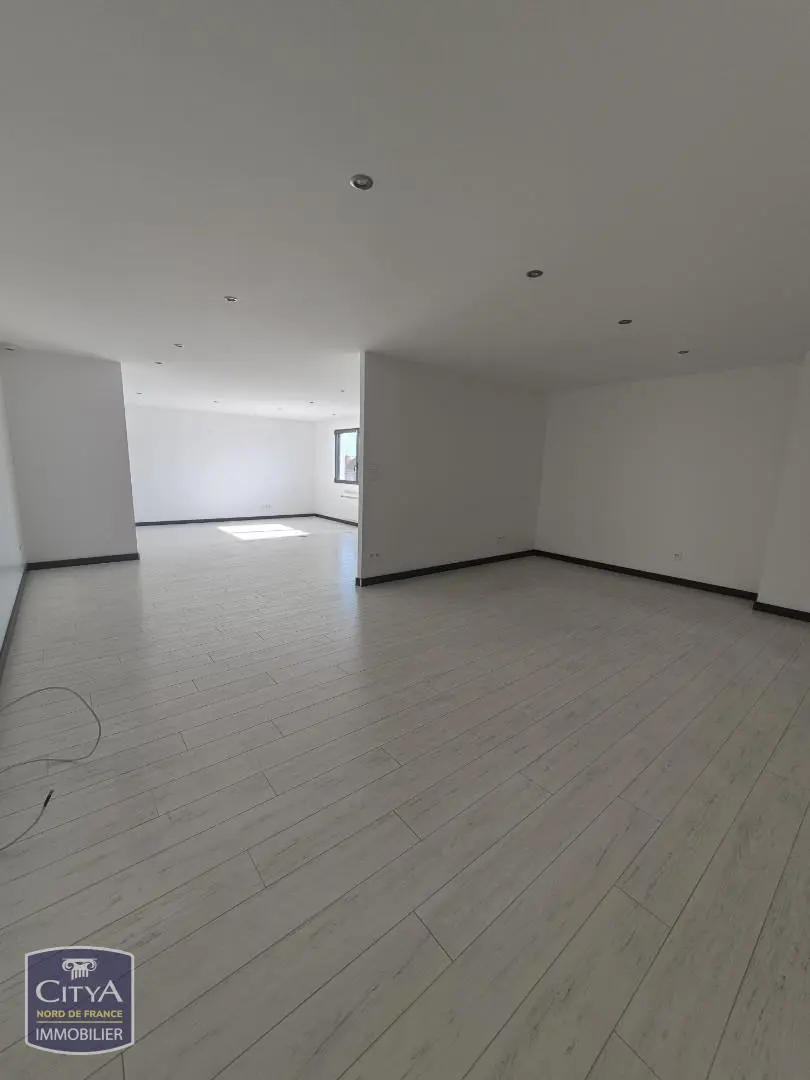 Photo 2 Appartement 4 pièces 217.43m²