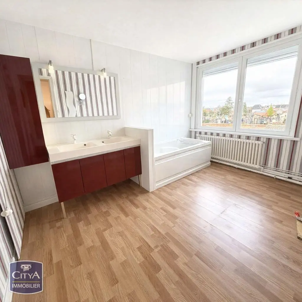Photo 5 Maison 5 pièces 180m²