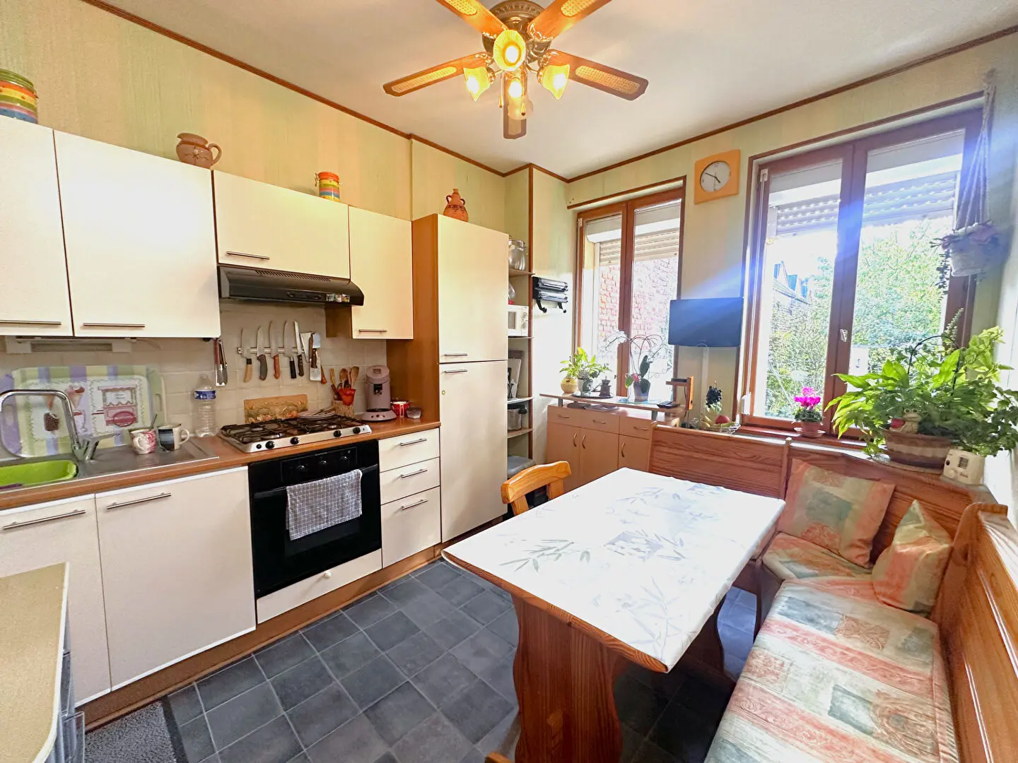 Photo 1 Maison 4 pièces 170m²
