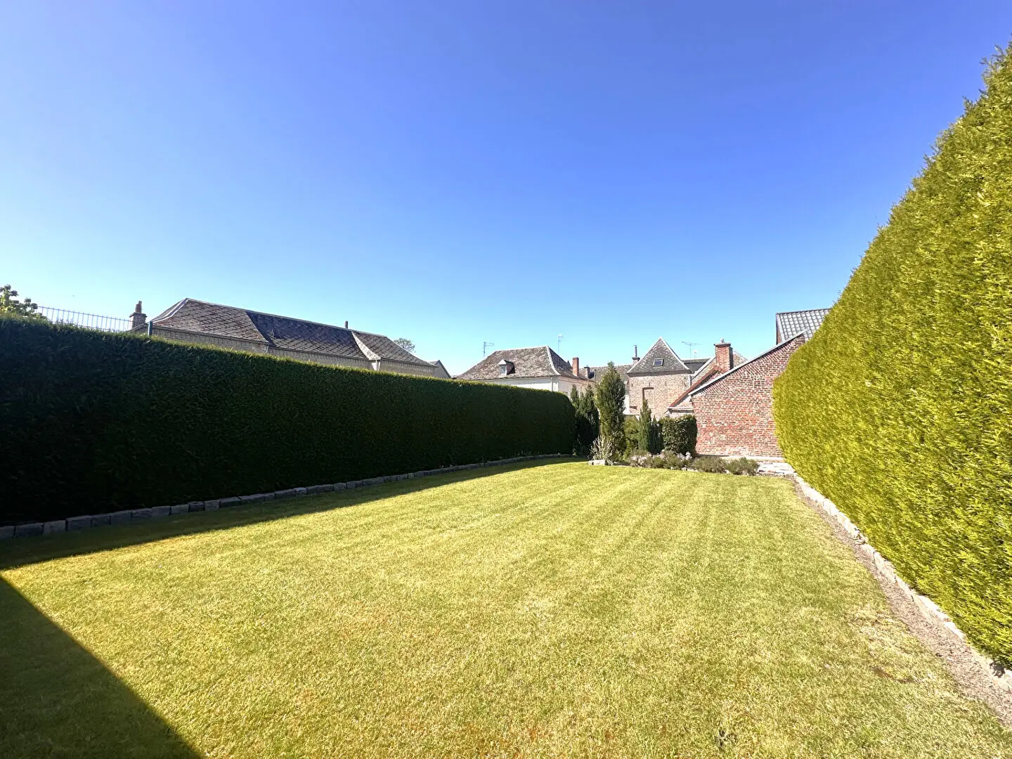 Photo 2 Maison 8 pièces 145m²