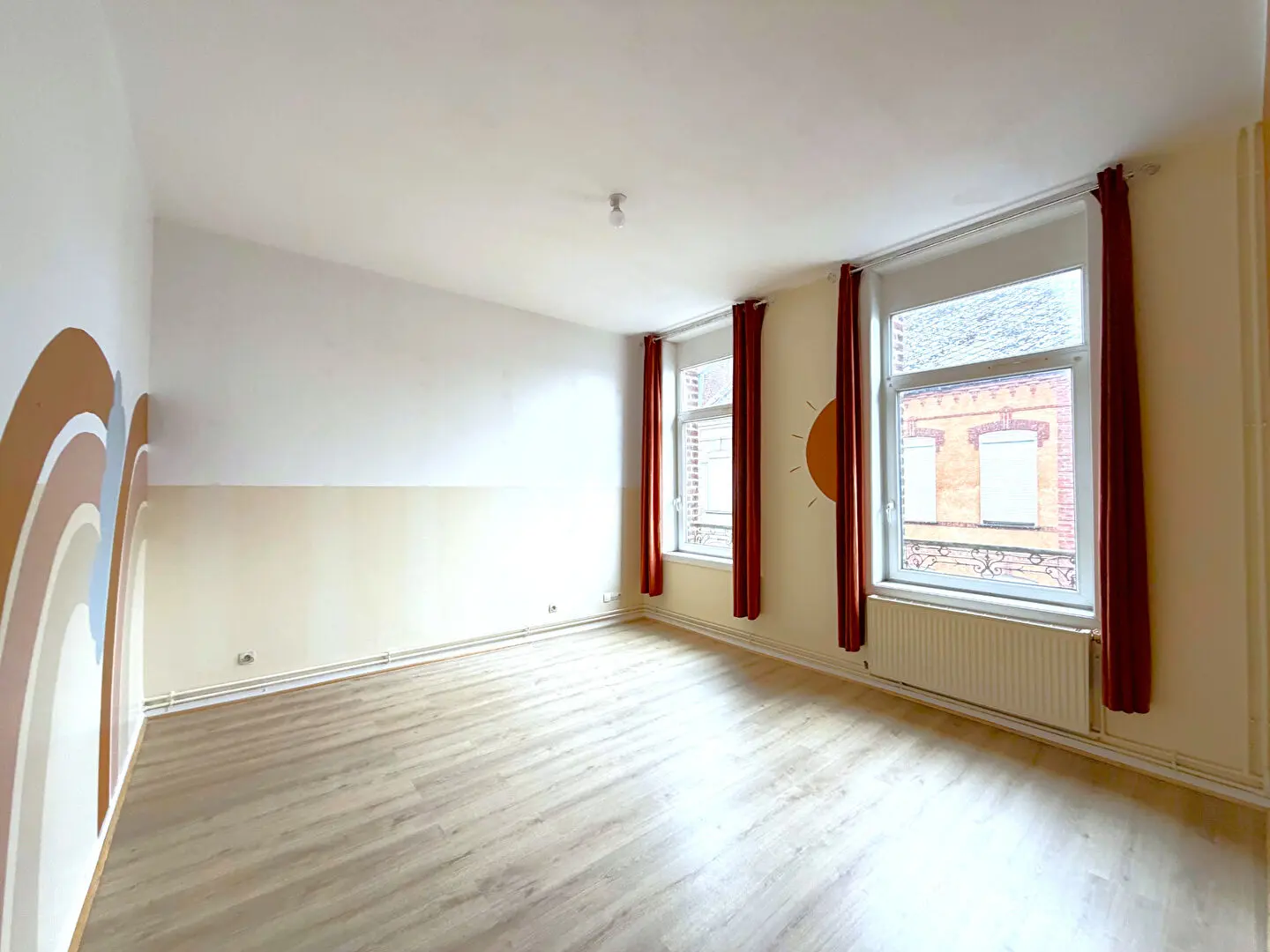 Photo 2 Immeuble 7 pièces 240m²