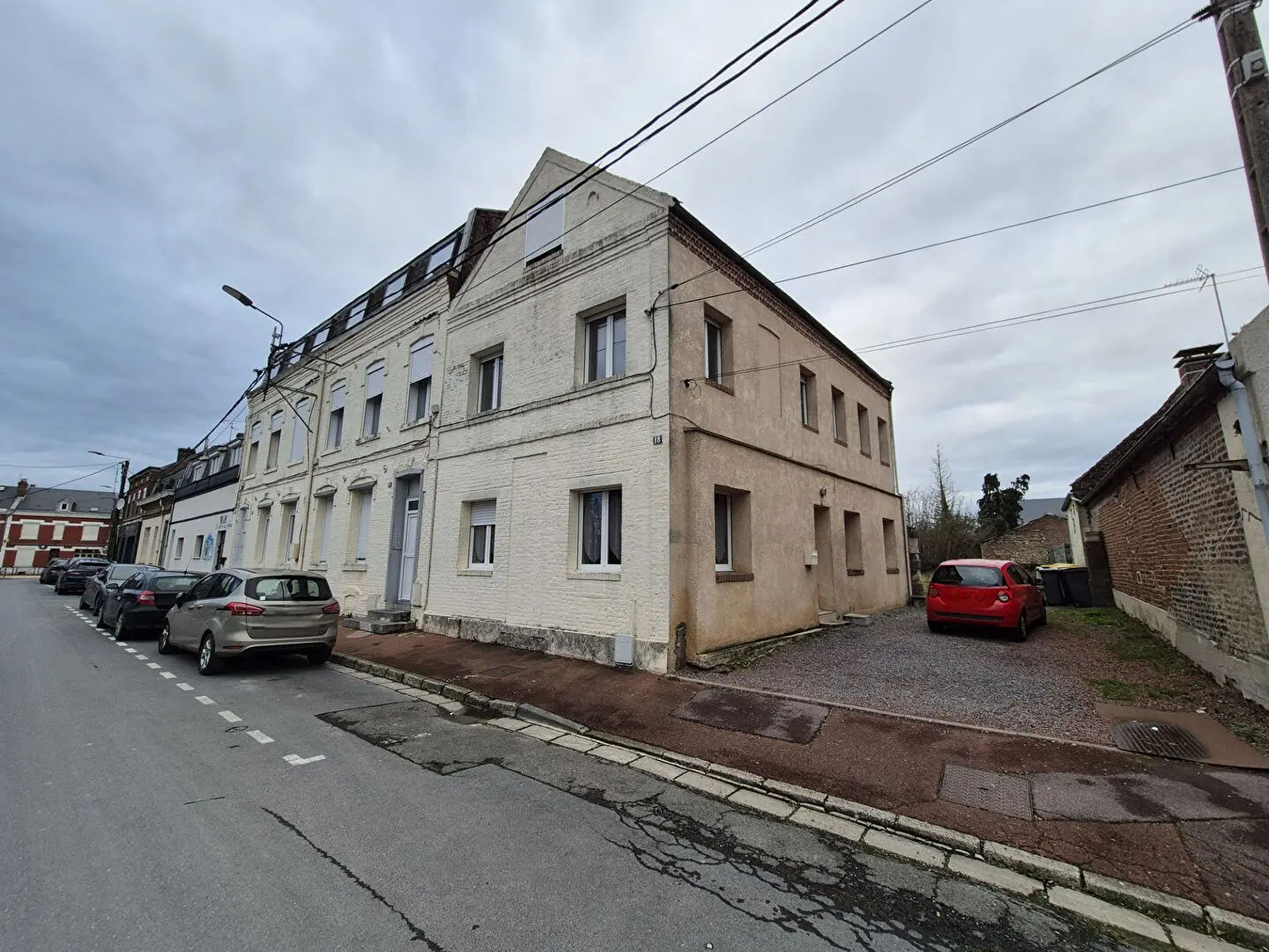 Photo 2 Immeuble 4 pièces 75m²
