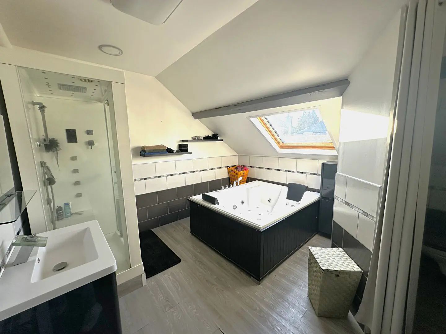 Photo 4 Immeuble 244m²