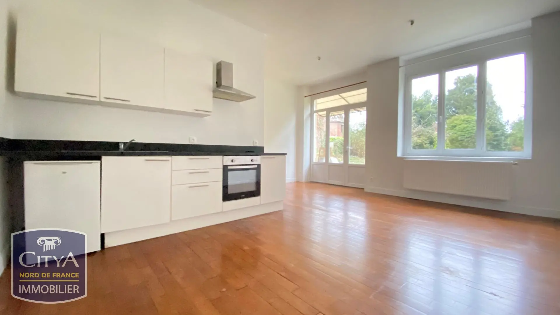 Photo 1 Appartement 1 pièce 31m²