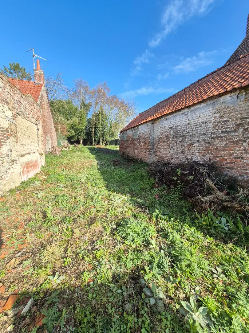 Photo 3 Terrain 477m²