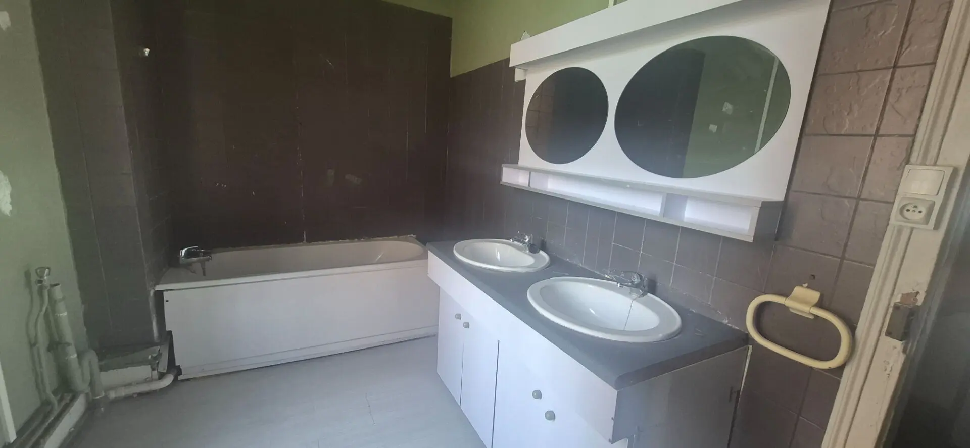 Photo 2 Immeuble 7 pièces 150m²