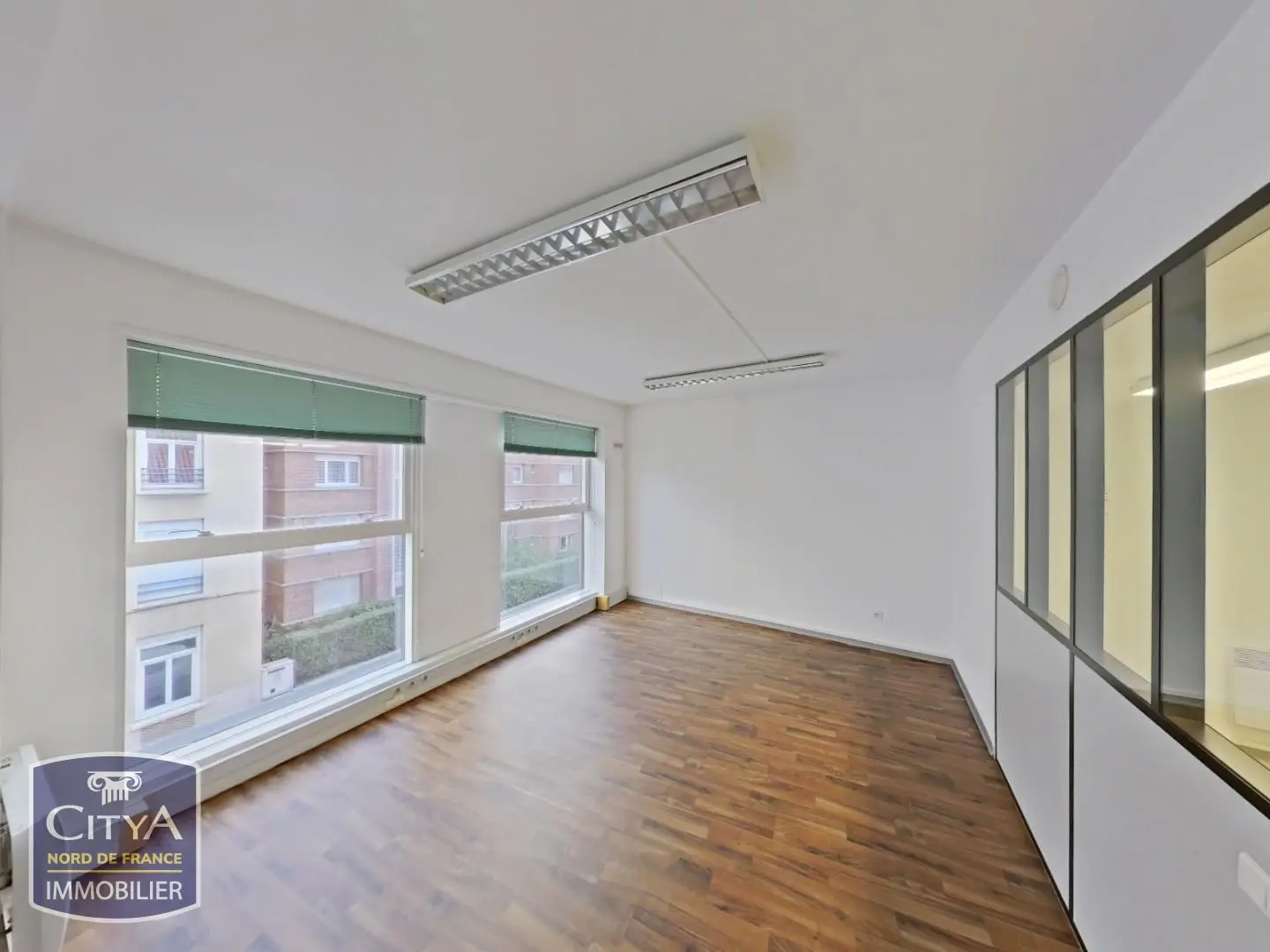 Photo 5 Local Professionnel 195.5m²