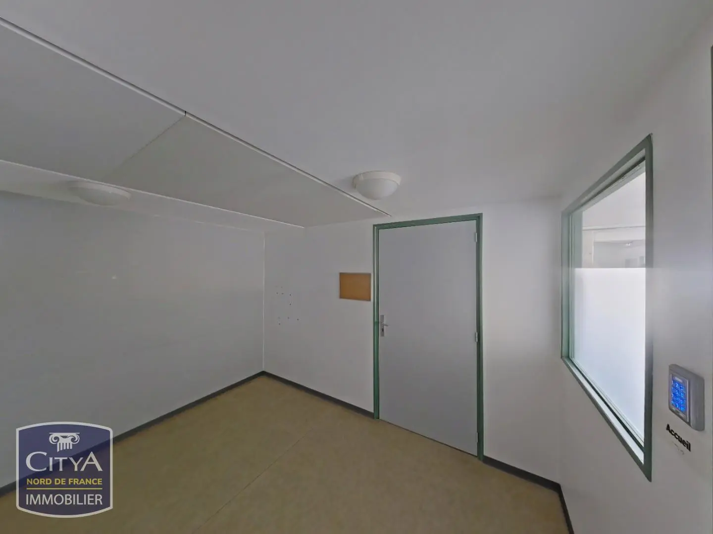 Photo 7 Local Professionnel 195.5m²
