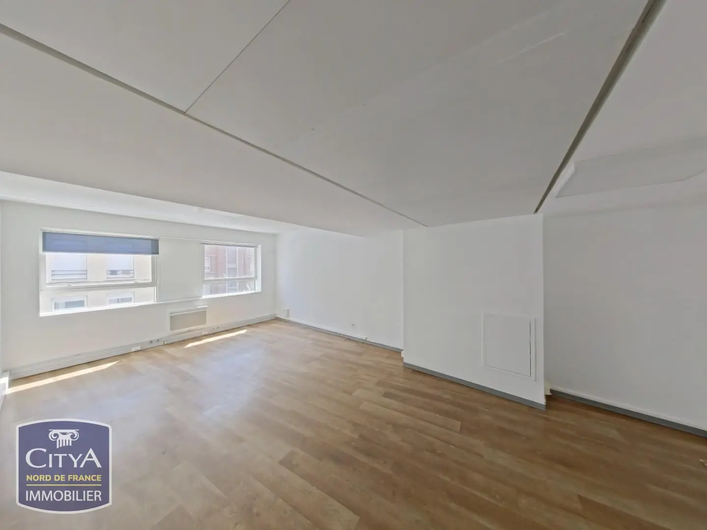 Photo 2 Local Professionnel 133.34m²