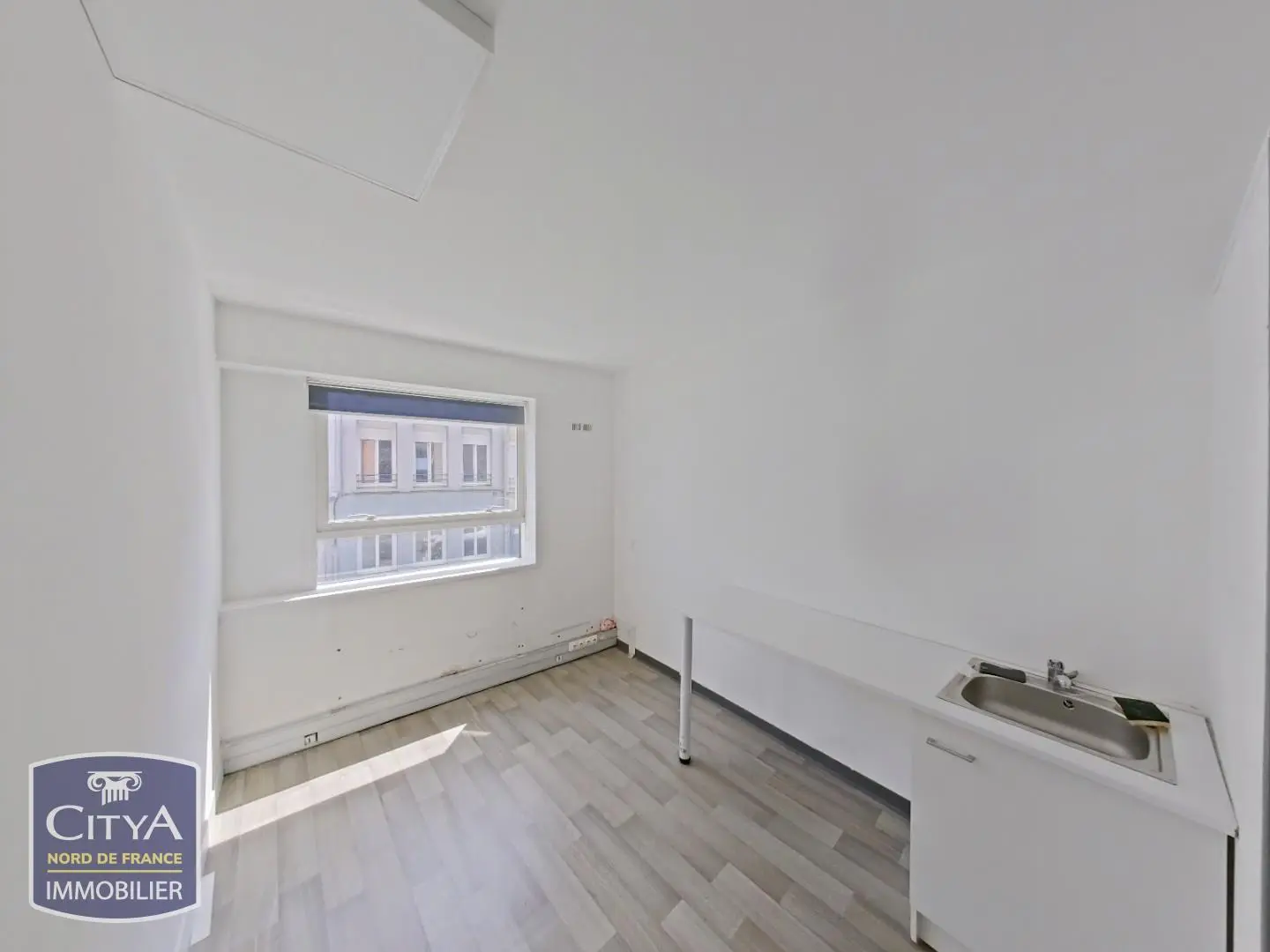 Photo 4 Local Professionnel 133.34m²