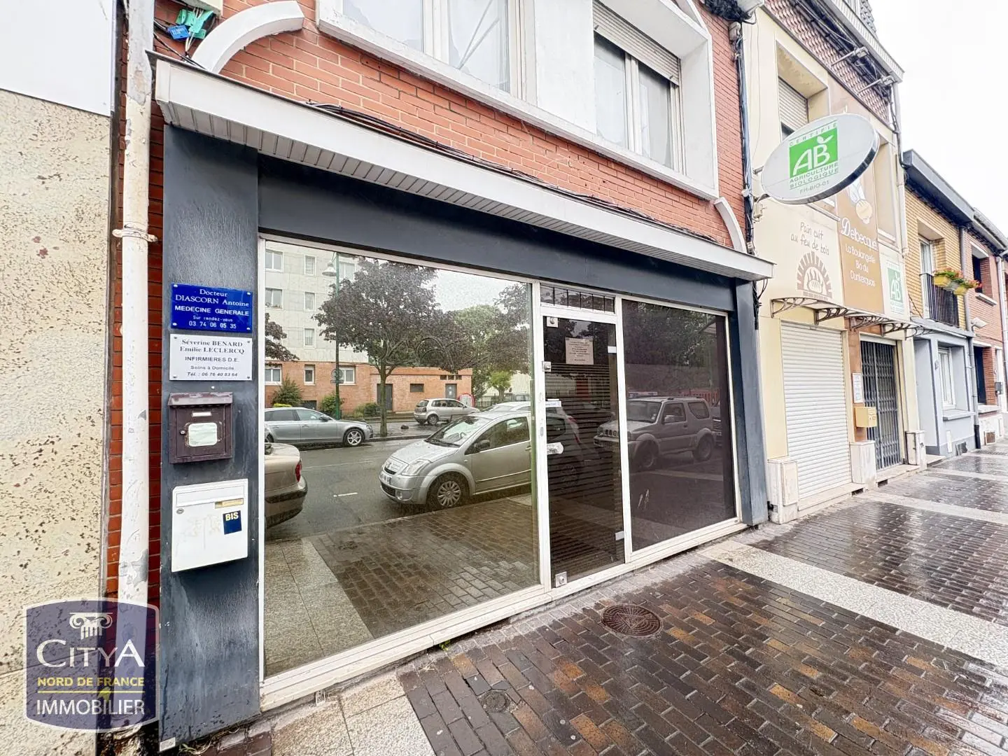 Photo 1 Local Professionnel 25m²
