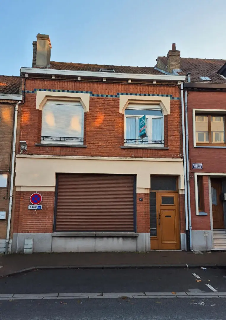 Photo 1 Maison 6 pièces 144.54m²