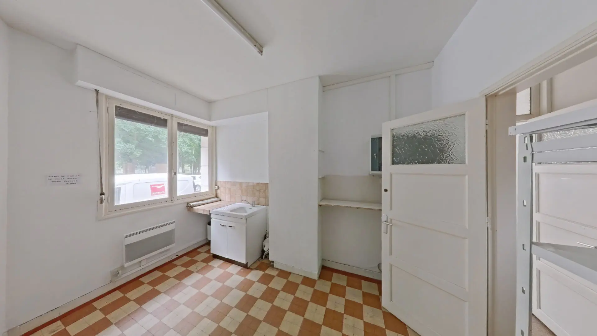 Photo 4 Local Commercial 3 pièces 65.99m²