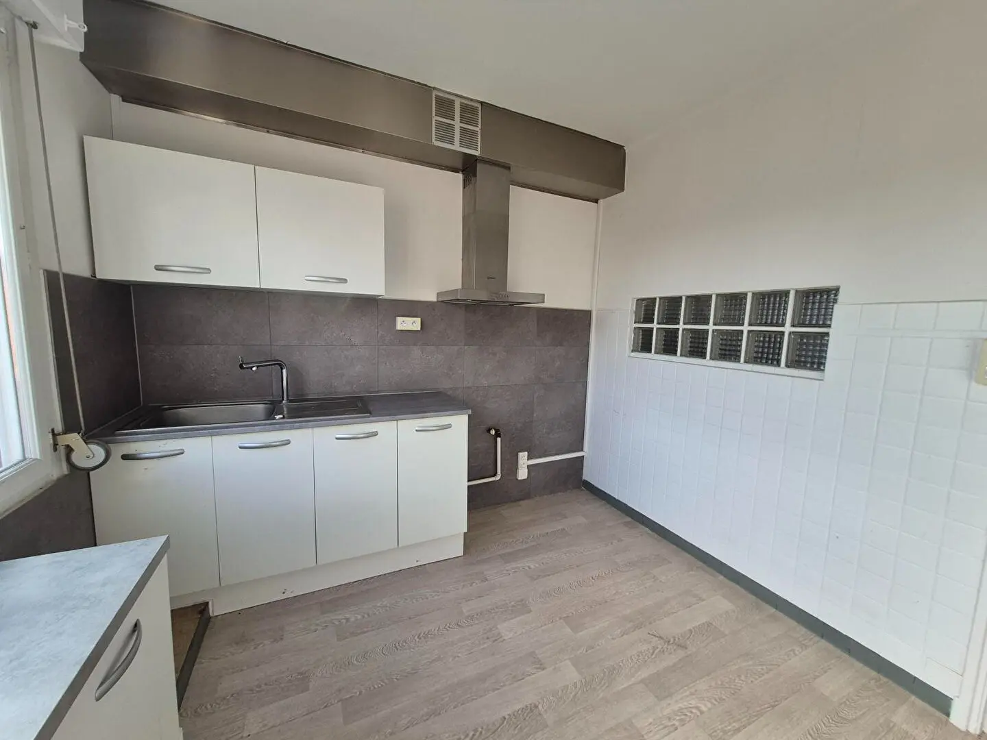 Photo 2 Immeuble 200m²