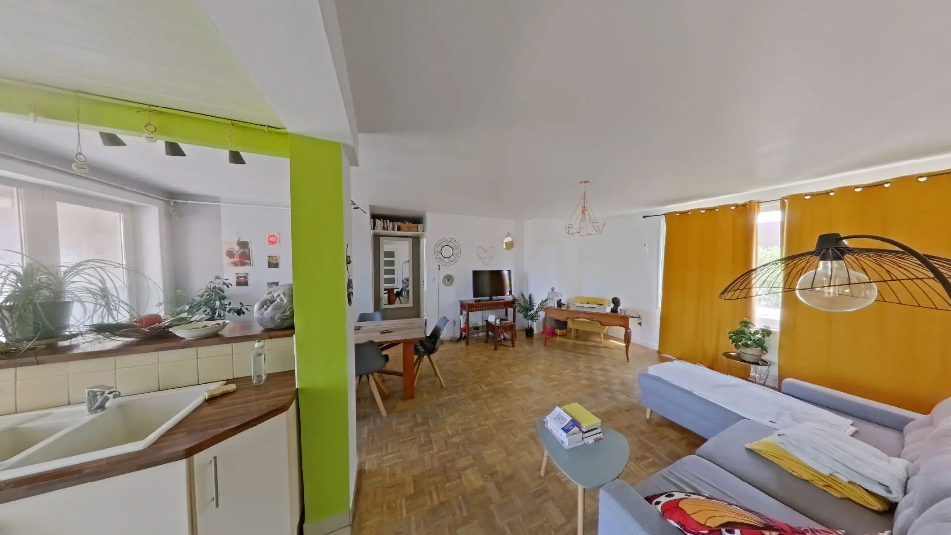 Photo 1 Appartement 4 pièces 77m²