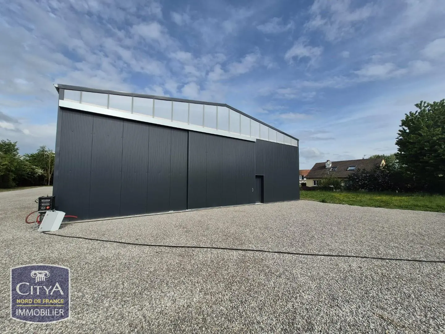 Photo 1 Local Commercial 240m²