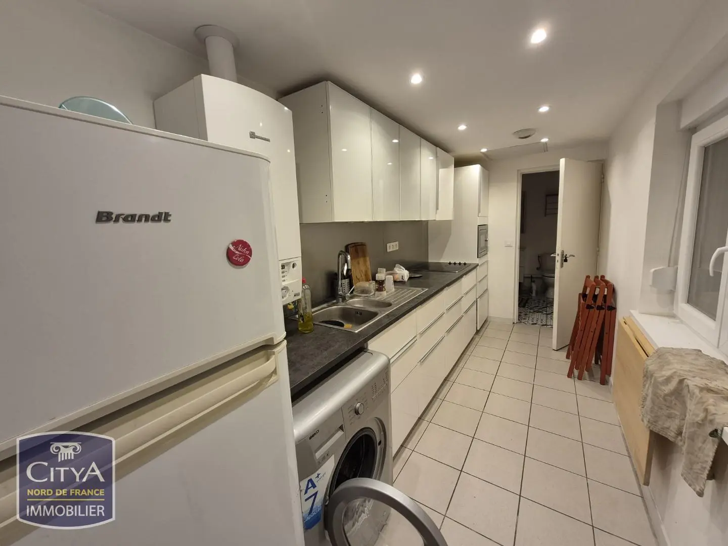 Photo 3 Appartement 1 pièce 9.76m²