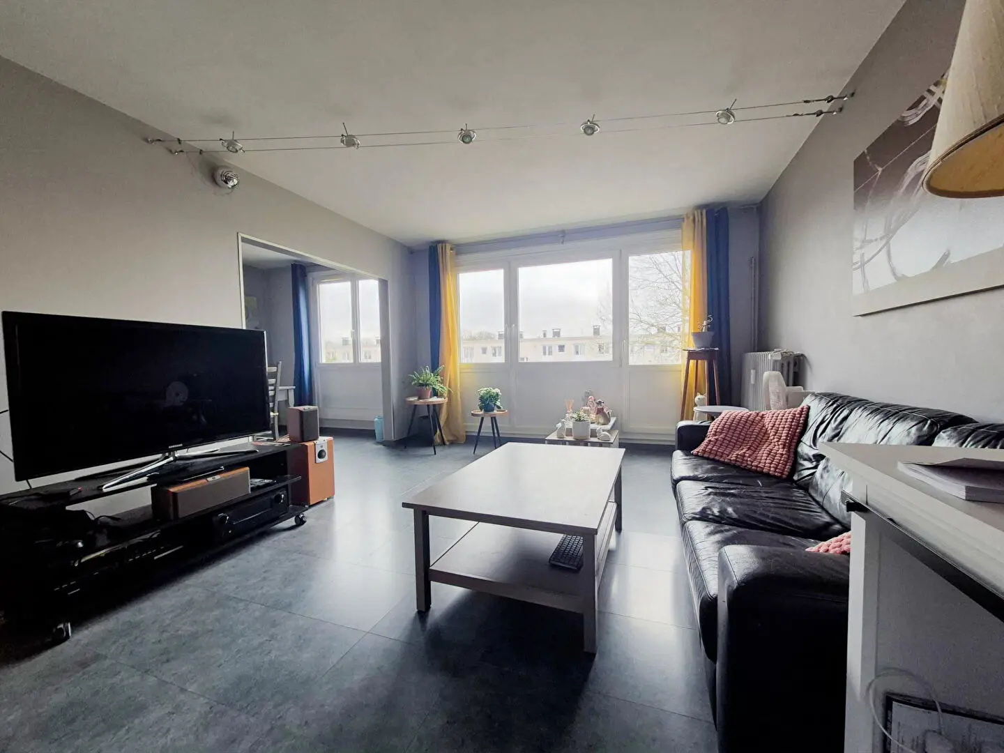Photo 1 Appartement 4 pièces 80.09m²
