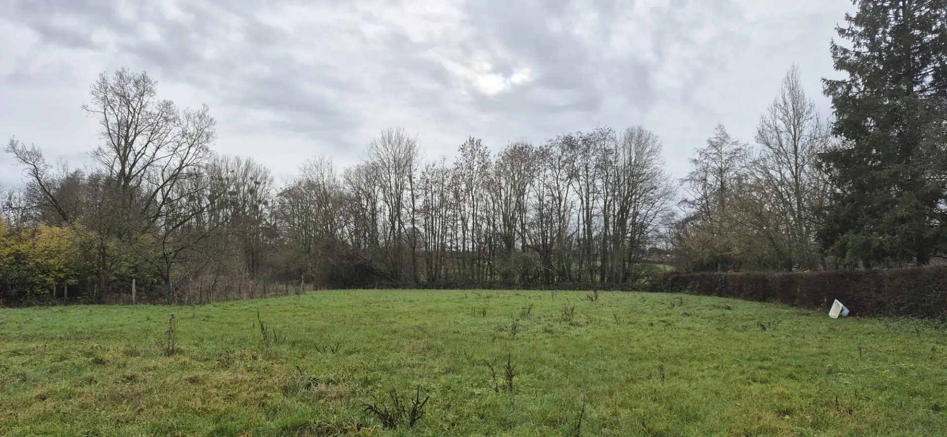 Photo 1 Terrain