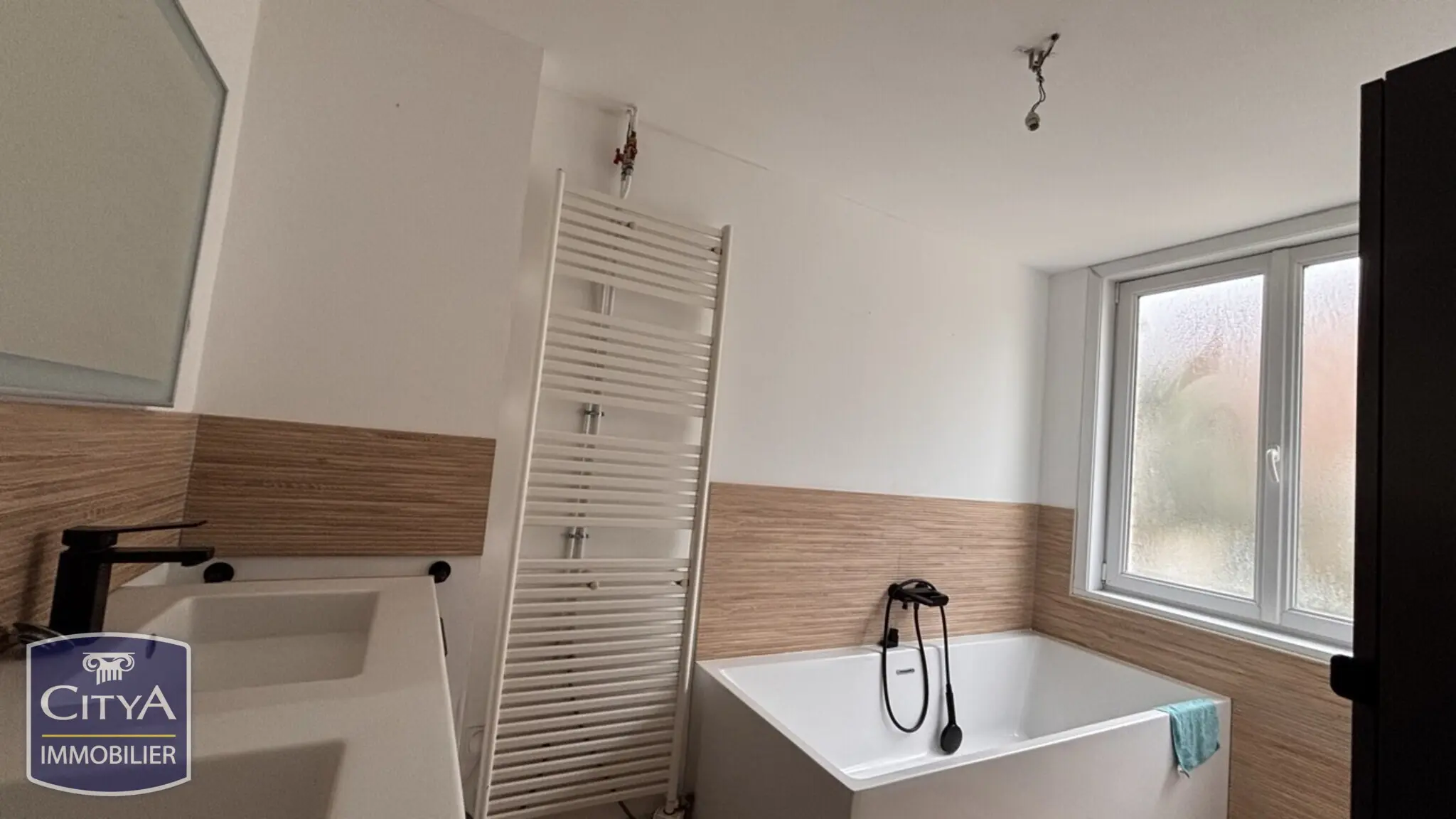 Photo 11 Maison 8 pièces 176.85m²