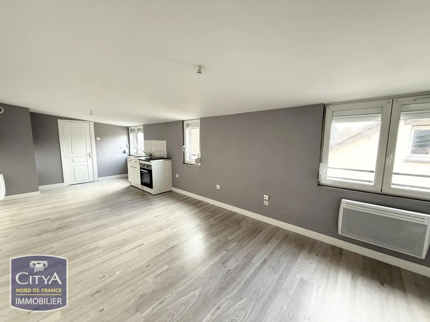Photo 2 Appartement 1 pièce 28.81m²