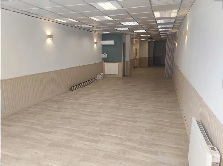 Photo 1 Local Commercial 90m²