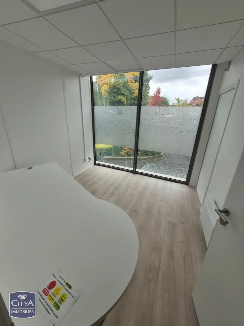Photo 4 Local Commercial 185m²