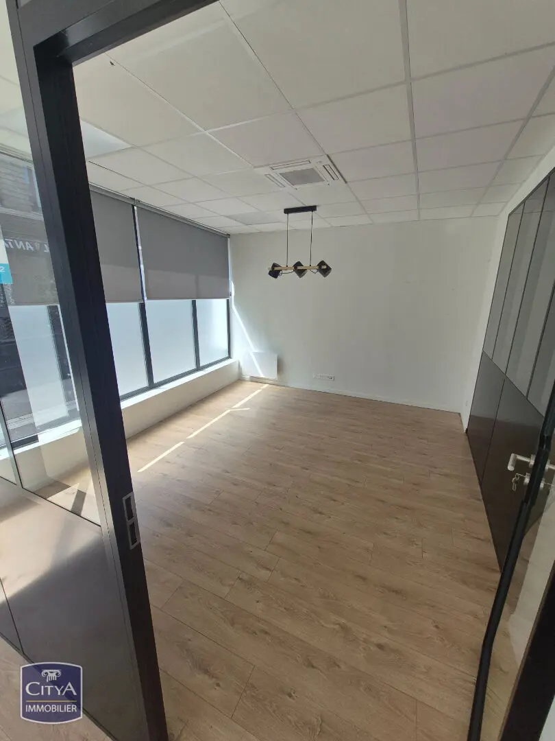 Photo 6 Local Commercial 140m²