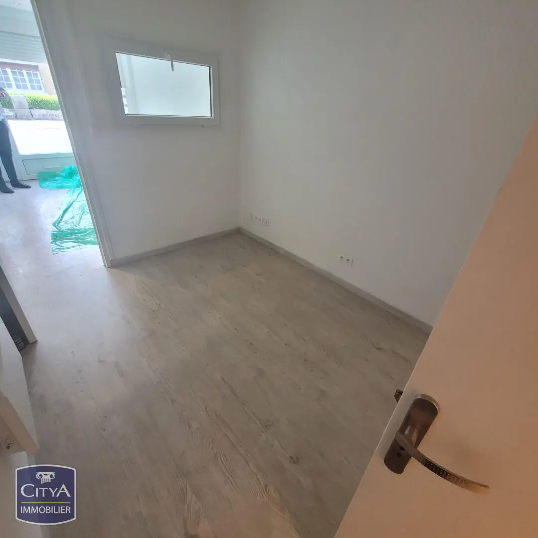 Photo 4 Local Commercial 45m²