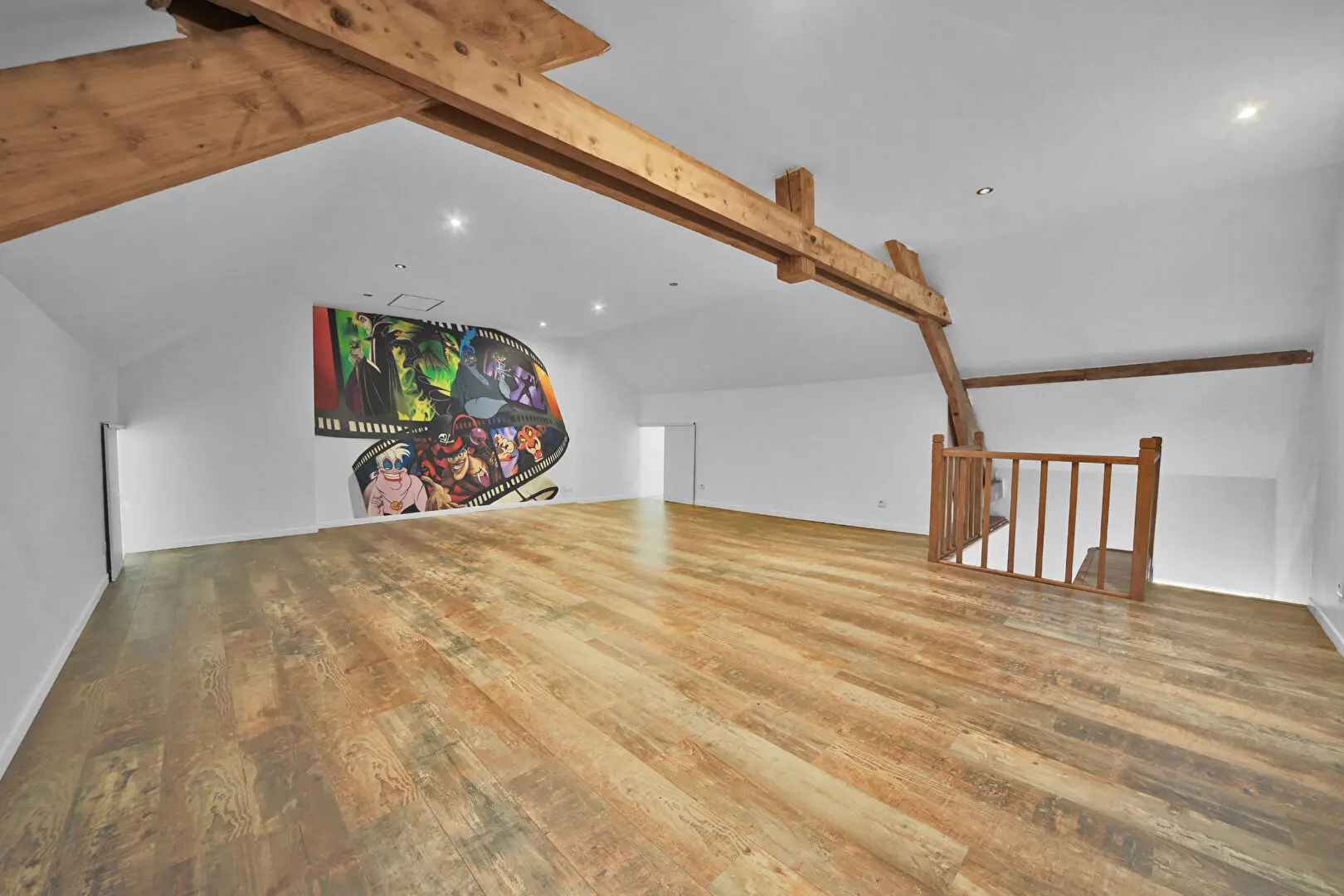 Photo 1 Maison 6 pièces 159m²