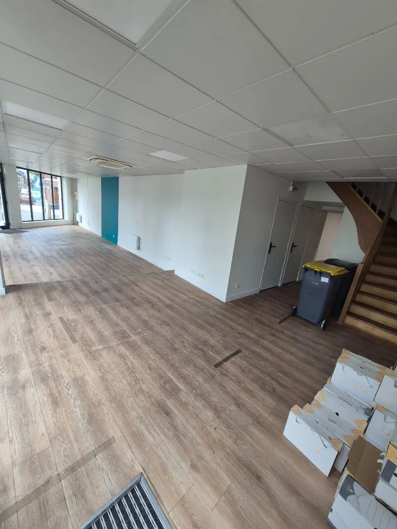 Photo 3 Local Commercial 1 pièce 250m²