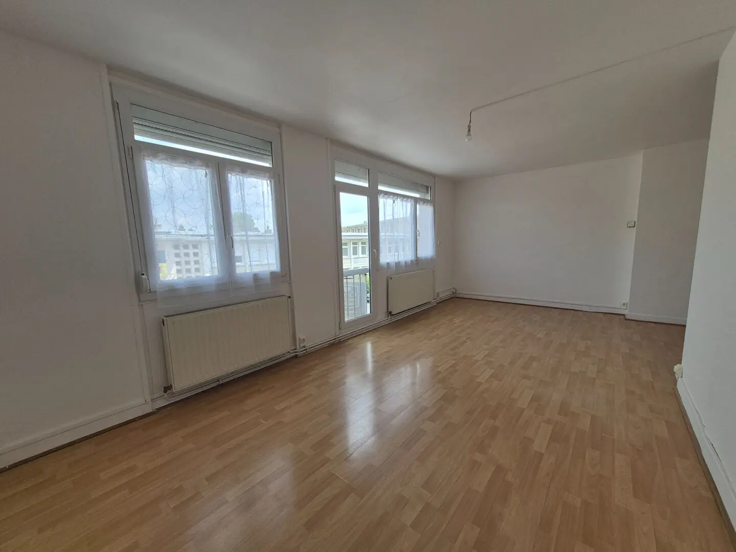 Photo 1 Appartement 4 pièces 75m²