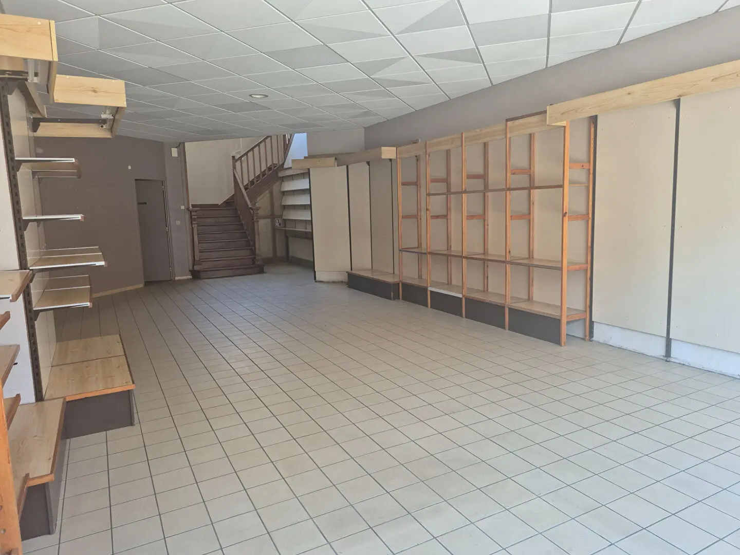 Photo 2 Immeuble 200m²