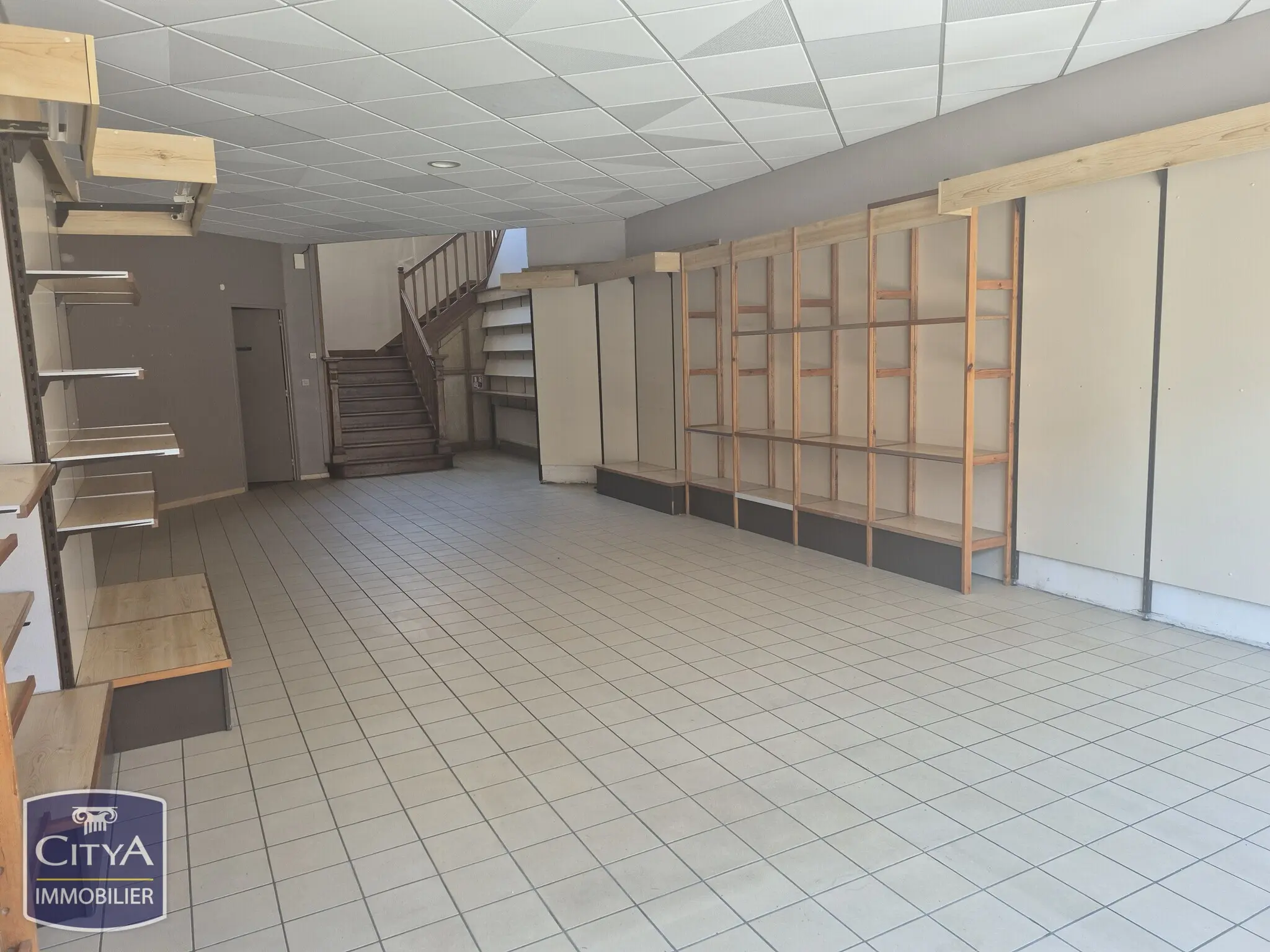 Photo 2 Immeuble 200m²